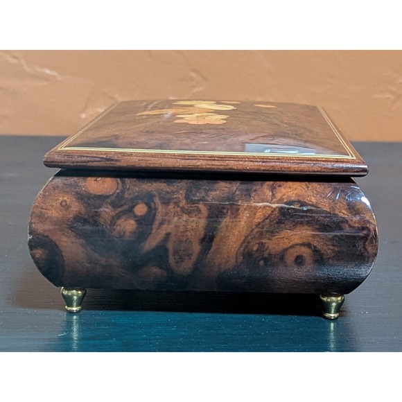VTG Reuge Italian Floral Inlaid Elmwood Working Music Box Brass Feet - Picture 6 of 16